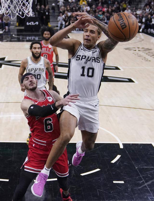 aoa体育官网-卡昂队主场一战拿下，球员表现亮眼的简单介绍