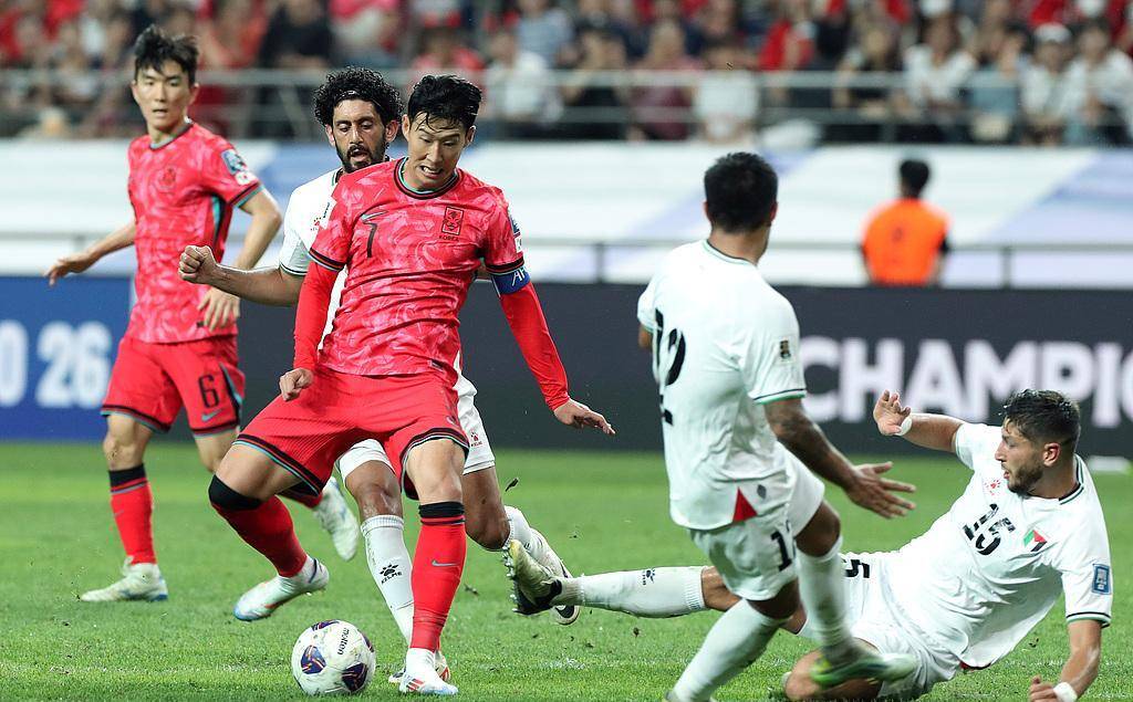 aoa体育官网-亚洲足坛焦点战！两队激战分钟，终以平局告终的简单介绍