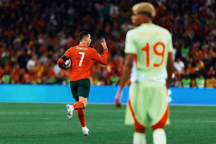 aoa体育培训-欧洲国家队交手，胜负悬殊球场上一波三折！的简单介绍