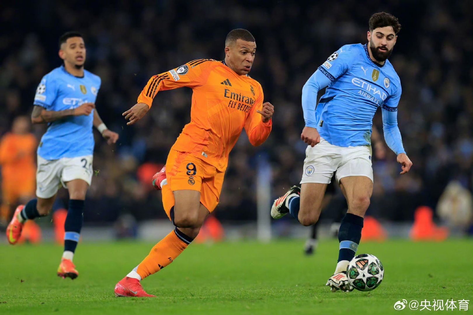 关于皇马逆转赫塔菲，切尔西轻取曼联的信息