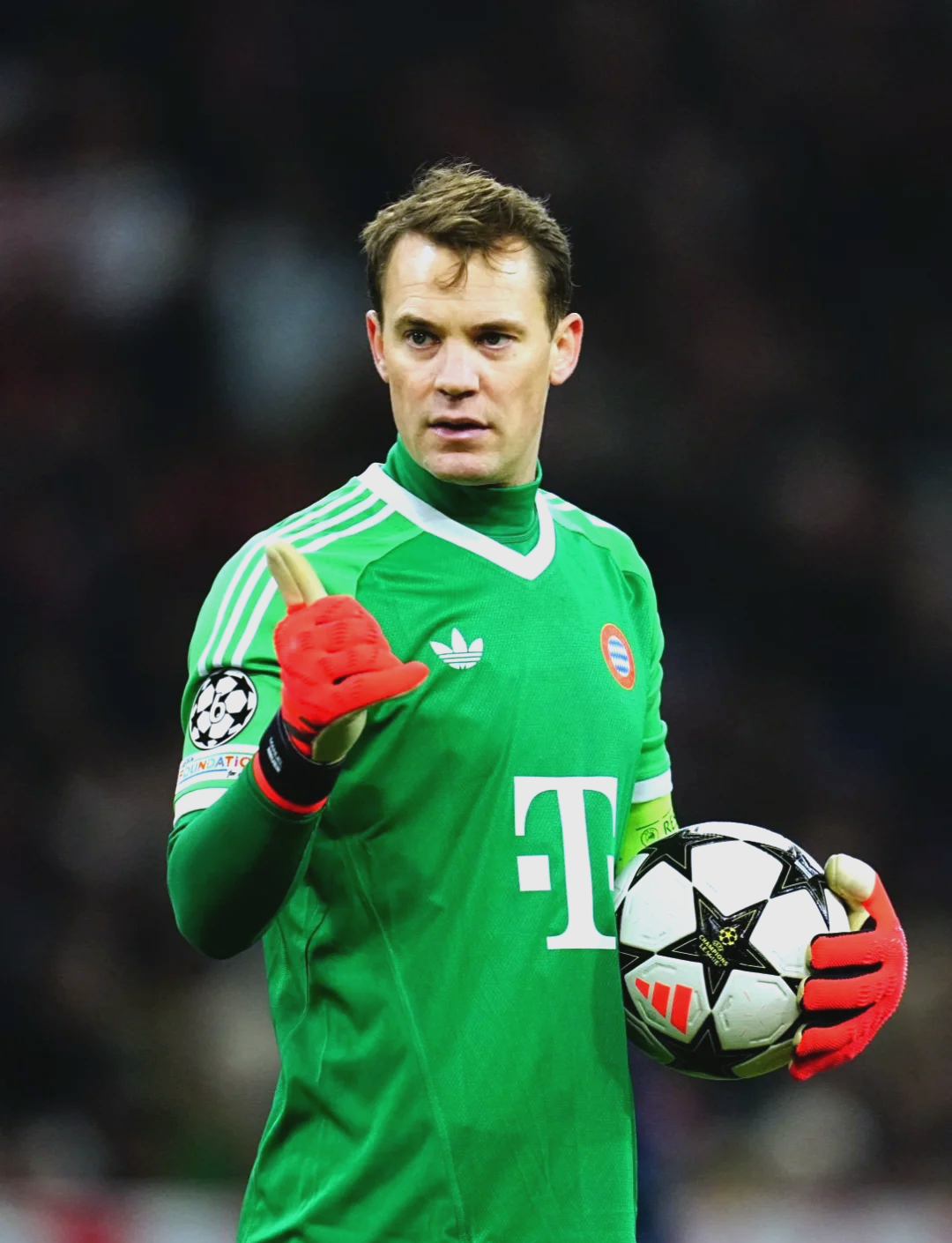 诺伊尔回归拜仁慕尼黑首发,表现稳定抢眼的简单介绍 诺伊尔回归拜仁慕尼黑首发,表现稳定抢眼的简单介绍