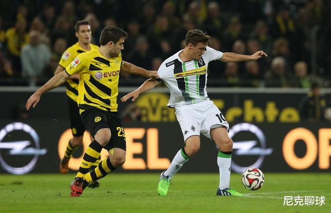 达姆施塔特主场遭遇惨败,降级形势严峻 达姆施塔特主场遭遇惨败,降级形势严峻