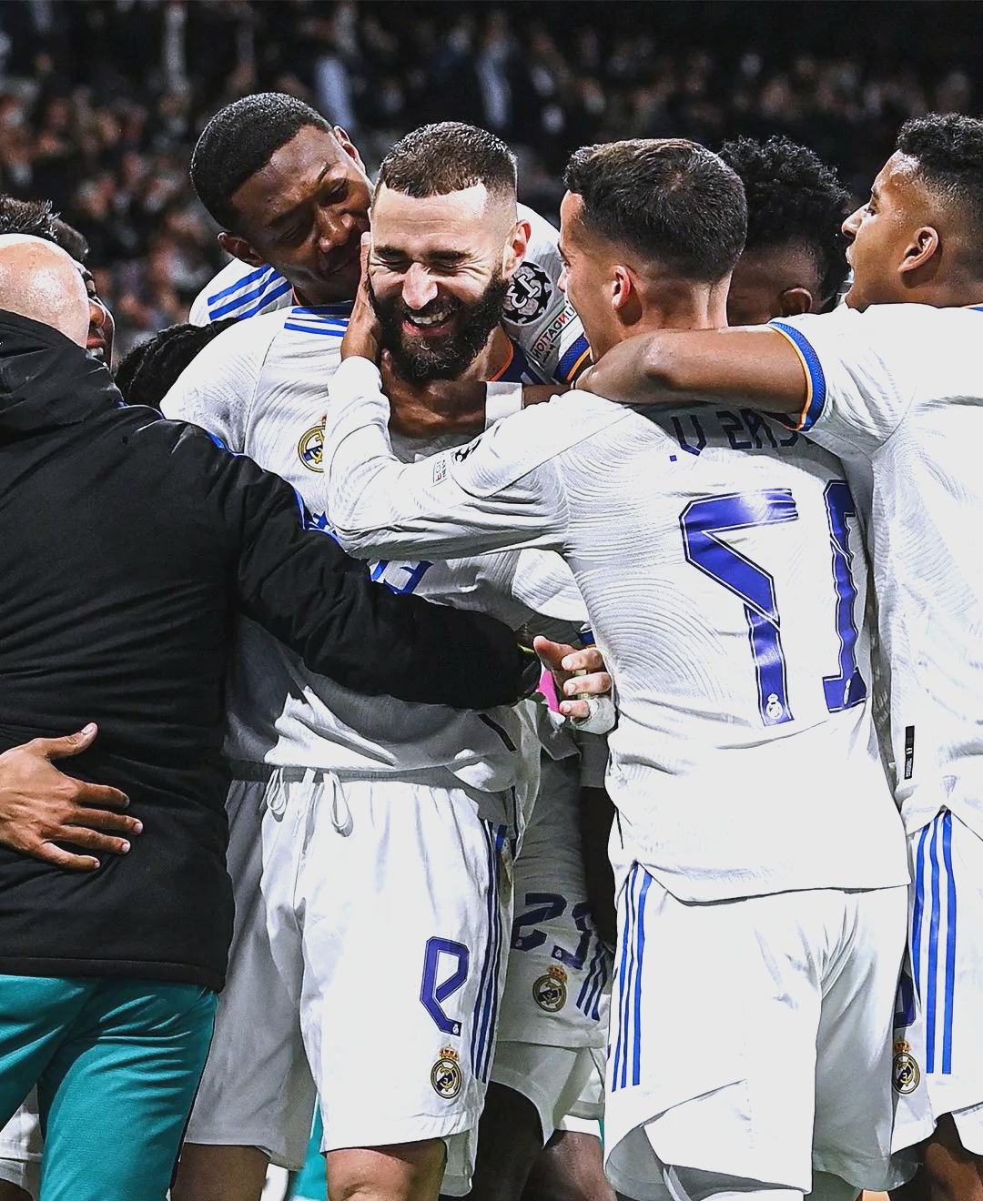 aoa体育新闻-包含阿贾克斯淘汰皇家马德里，创造欧冠奇迹的词条