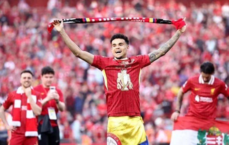 利物浦备战新赛季，全队备战状态佳