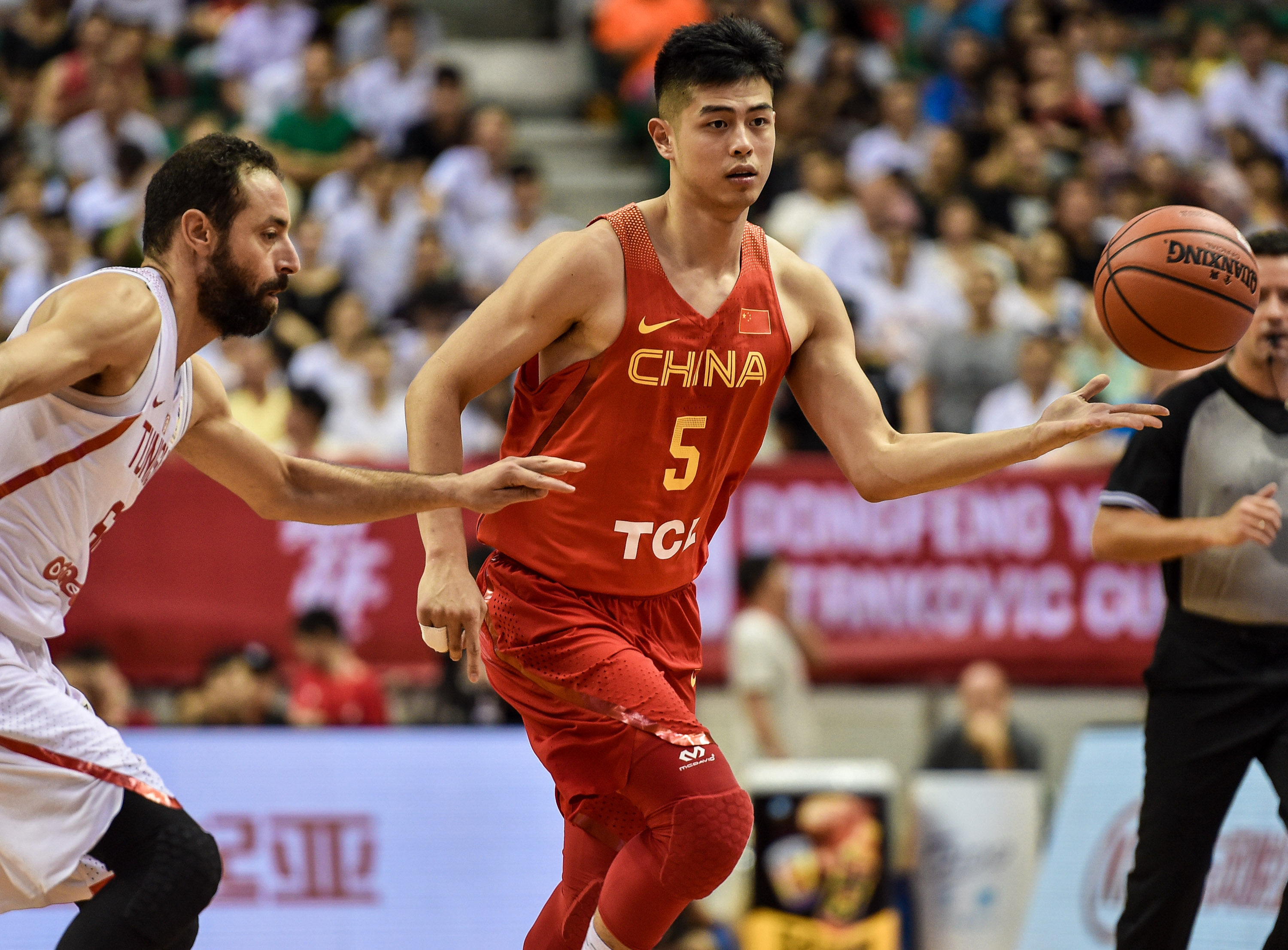 aoa体育官网-突尼斯篮球联赛再次屡建功勋，崭露头角的简单介绍