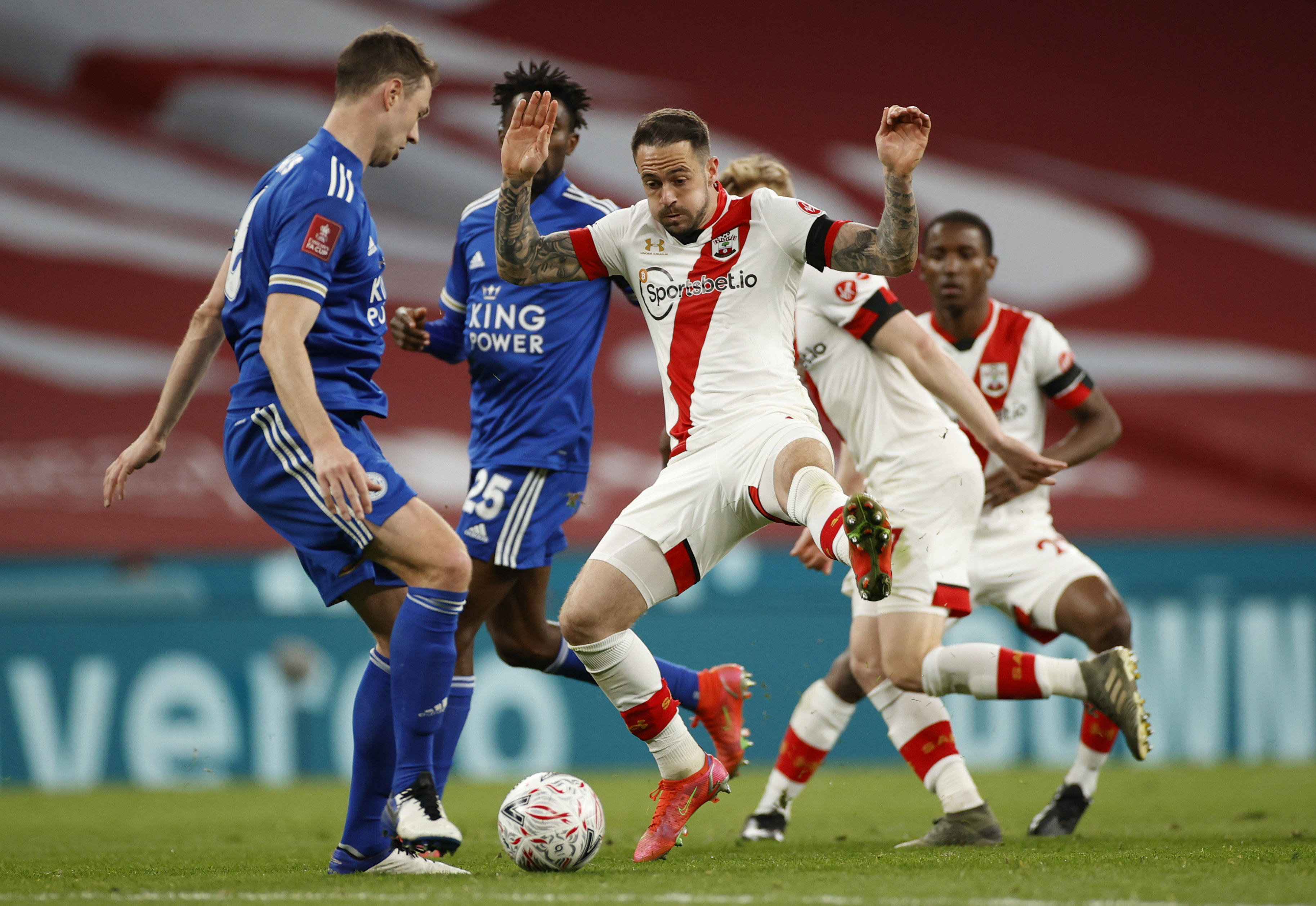 aoa体育活动-安格斯老教练下课，球队换帅