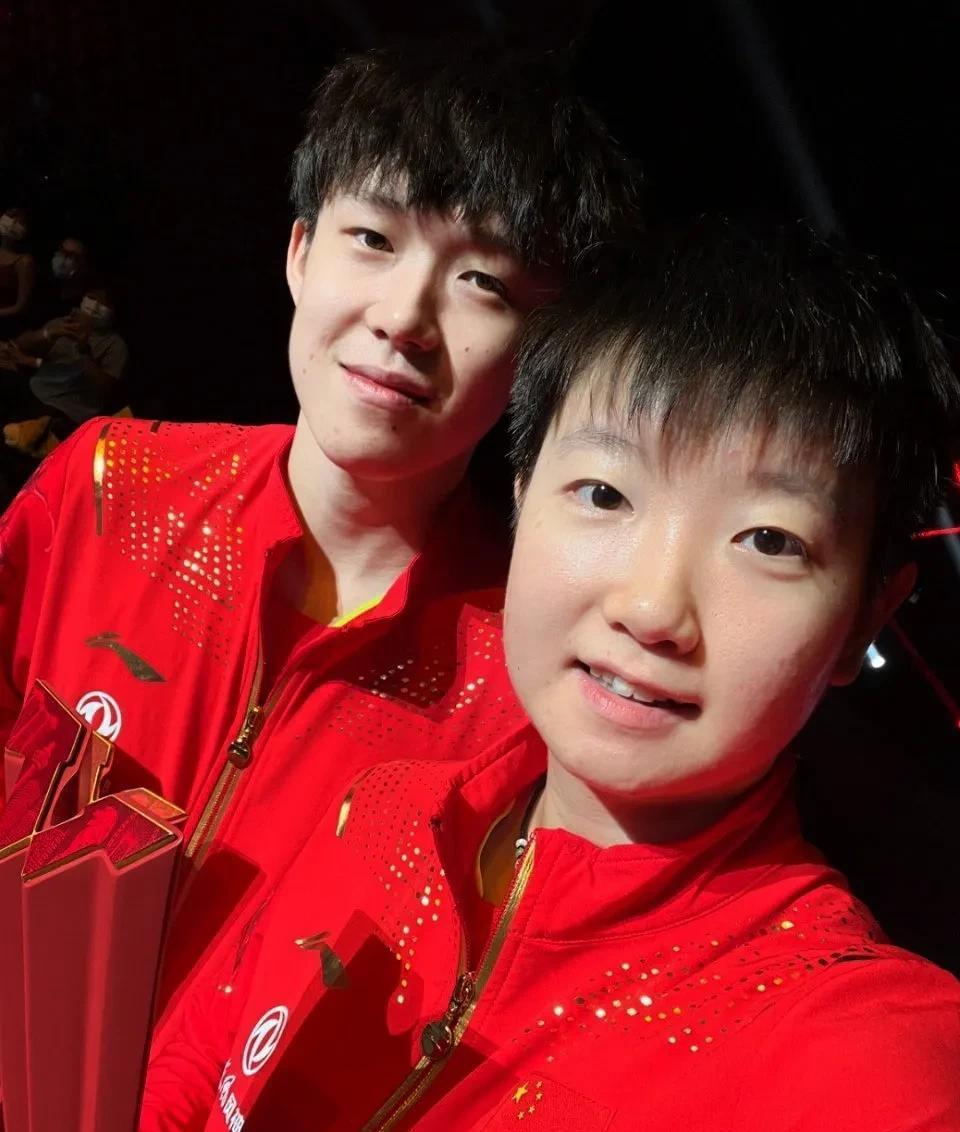 aoa体育活动-包含蒙古队与新加坡队在比赛中拼尽全力探寻优势的词条