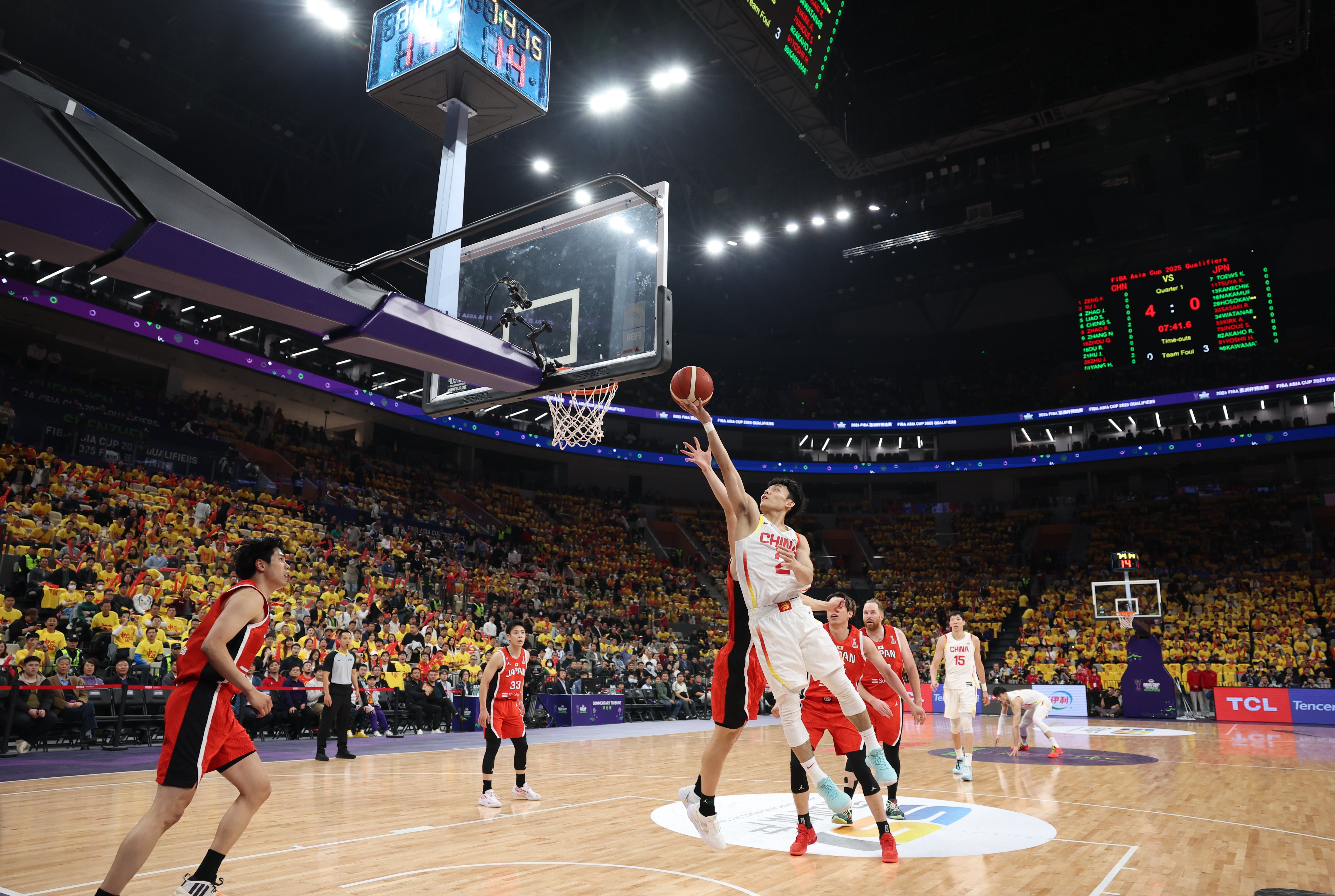 aoa体育课程-亚洲联赛争夺激烈，各队斗志昂扬