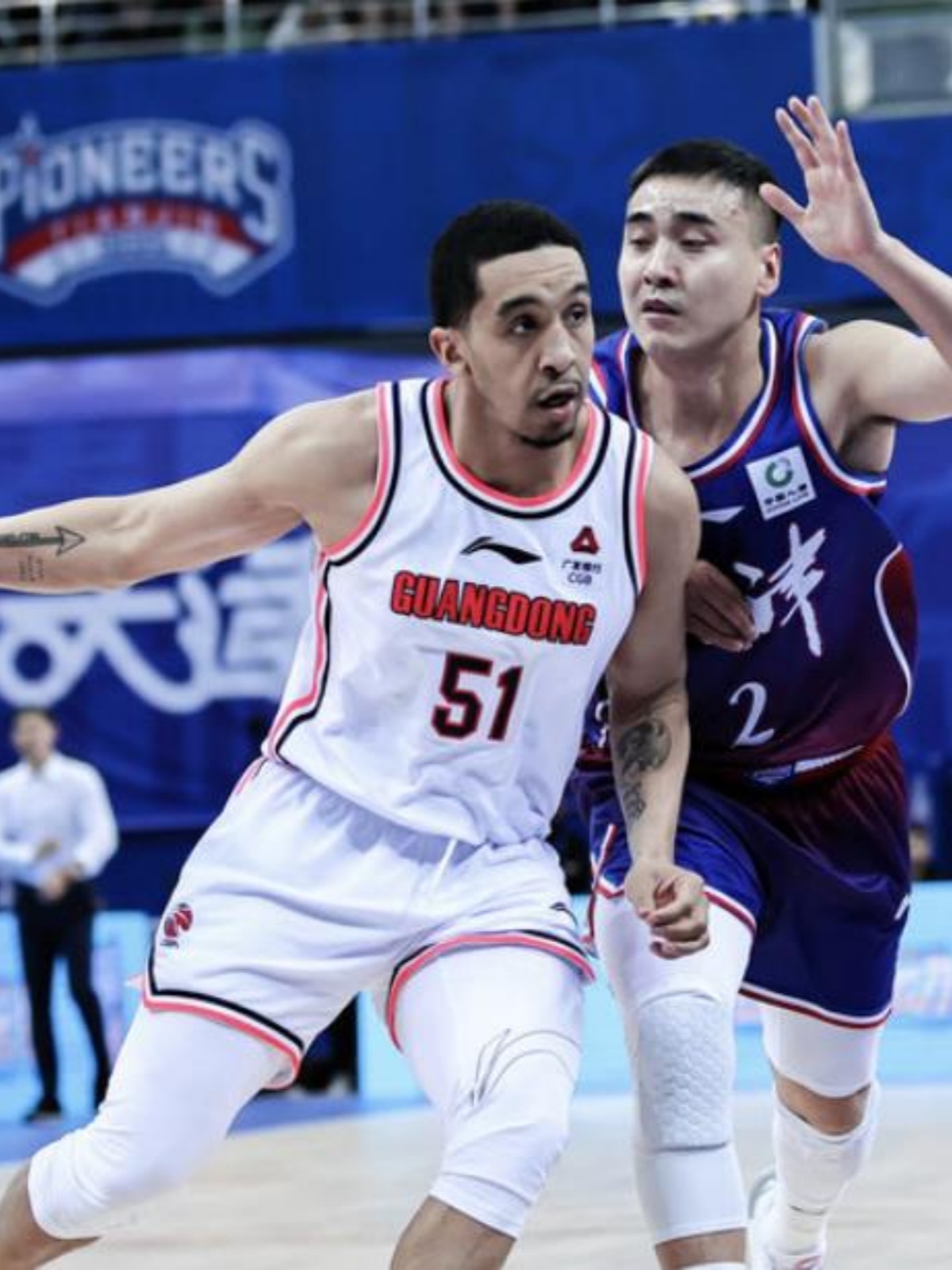 球队实力悬殊，职业篮球比赛出现一面倒局面的简单介绍