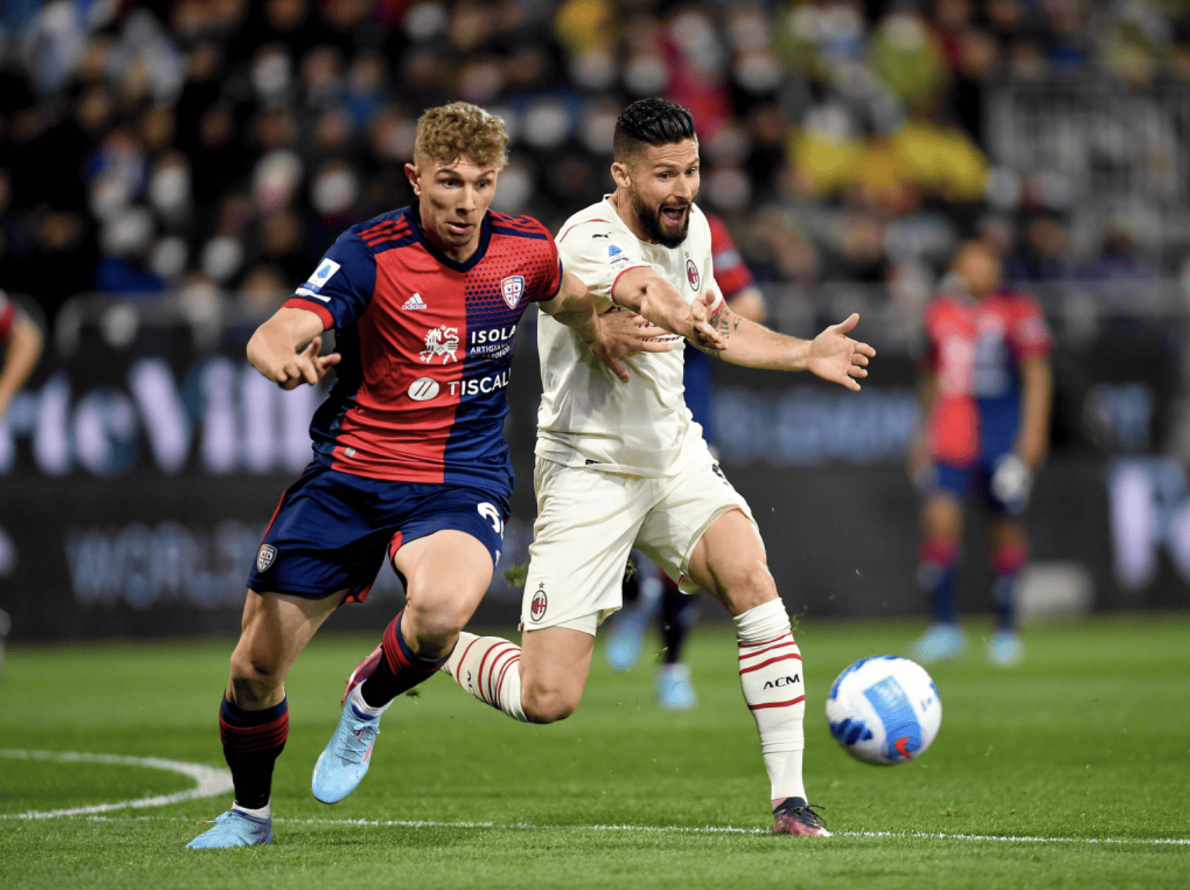 aoa体育馆-AC米兰对阵里昂，双方将上演对决的简单介绍