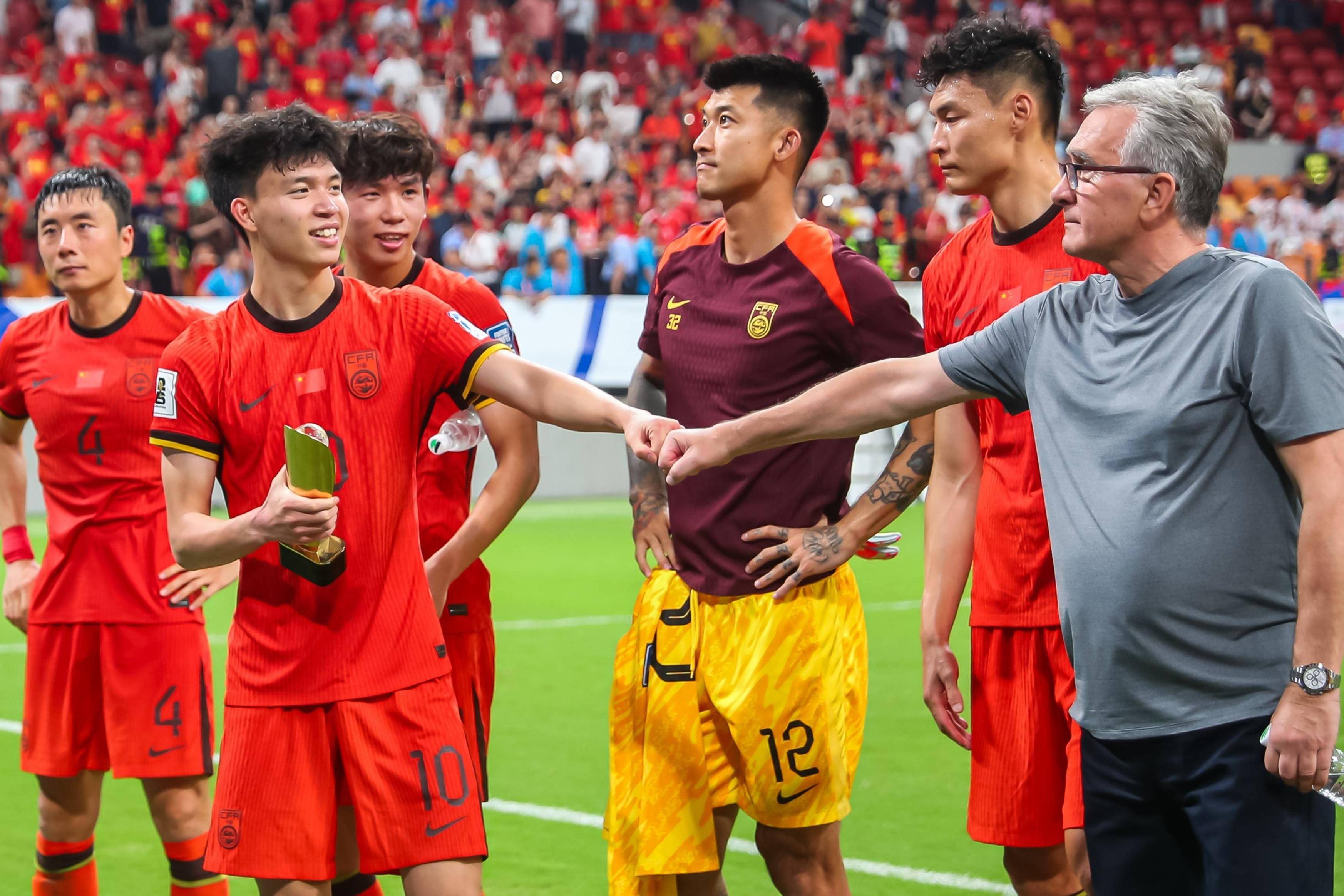 aoa体育官网-东亚球队在国际比赛中获得重要胜利