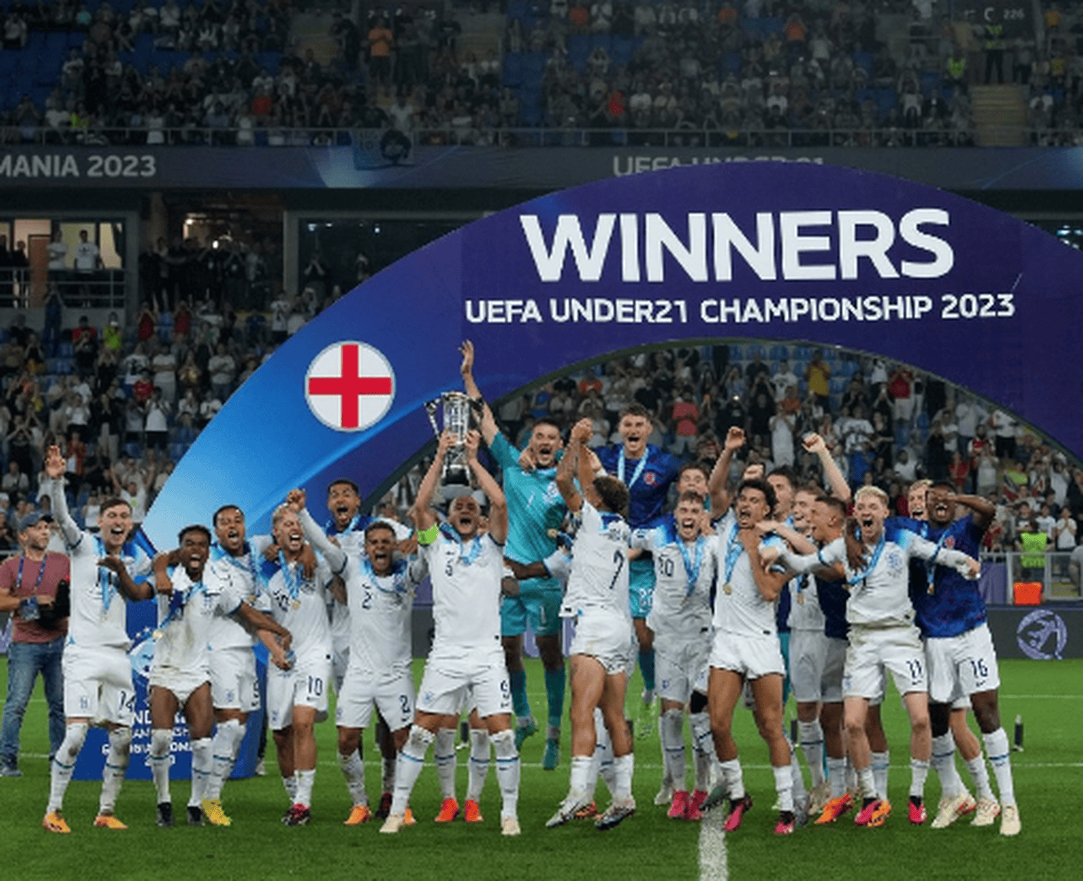 欧洲精英联赛战况激烈,球队斩获胜利的简单介绍 欧洲精英联赛战况激烈,球队斩获胜利的简单介绍