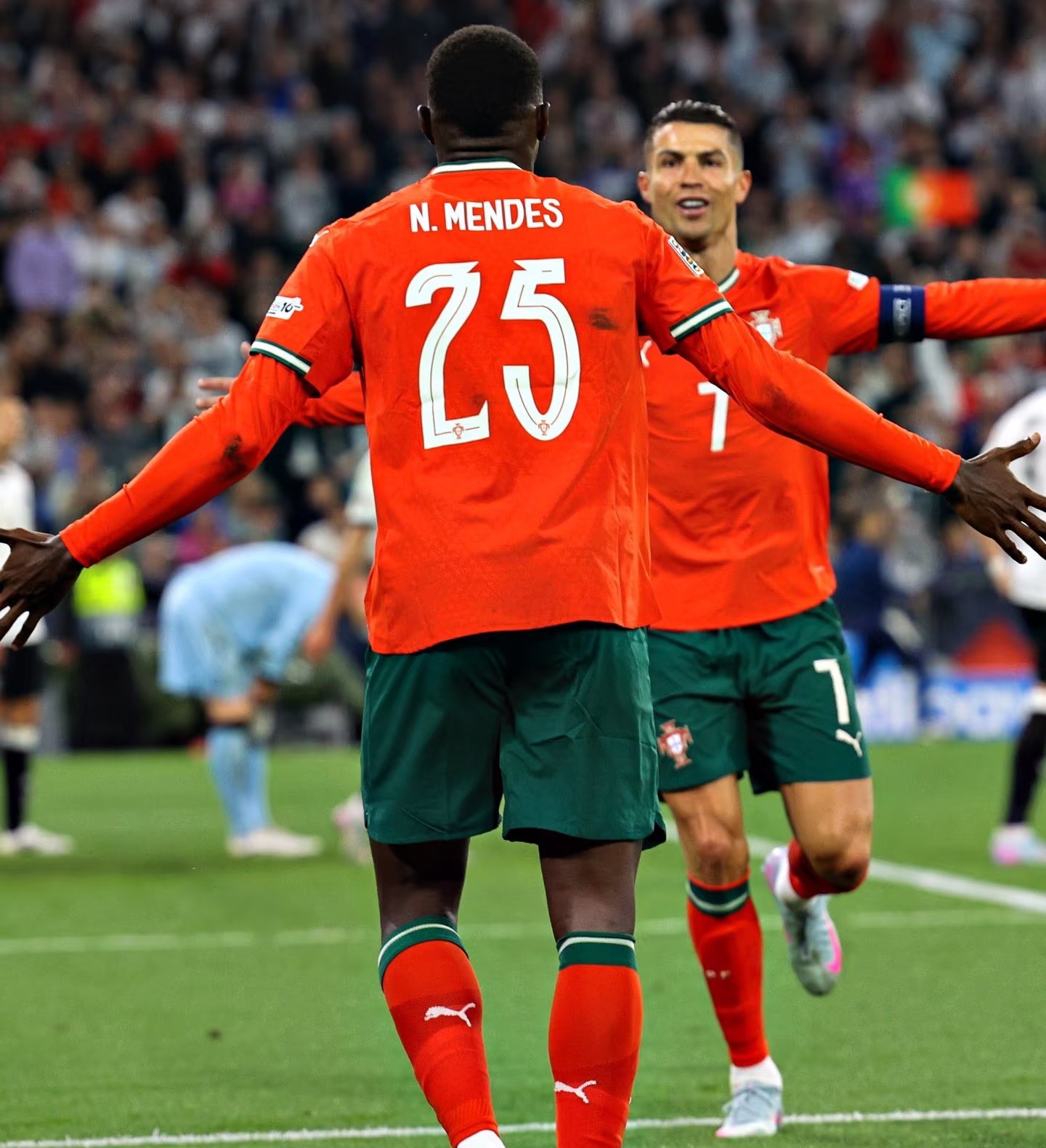 科特迪瓦淘汰阿尔及利亚,晋级欧国联半决赛的简单介绍 科特迪瓦淘汰阿尔及利亚,晋级欧国联半决赛的简单介绍