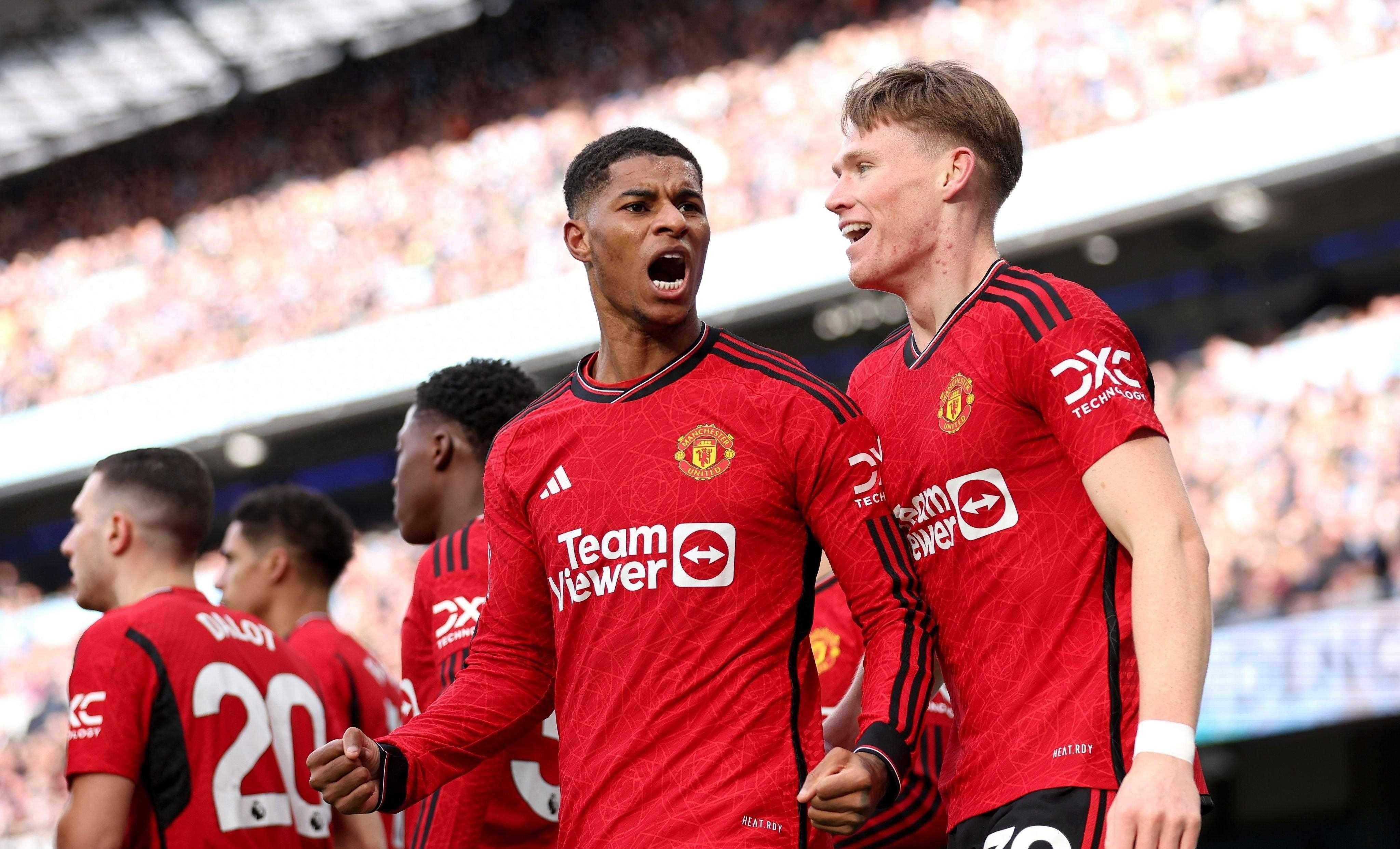 aoa体育课程-曼联队在比赛中稳健发挥，击败对手晋级