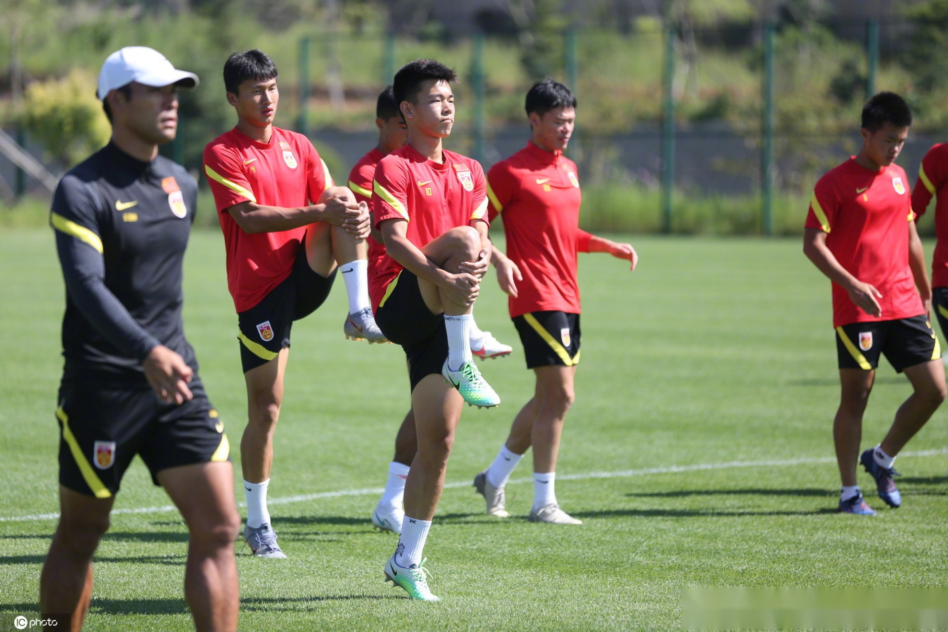 长春亚泰球员集训备战，为下场比赛做好充足准备的简单介绍