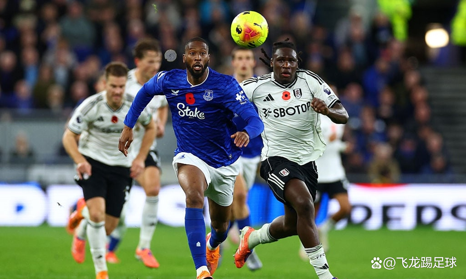 埃弗顿客场力克富勒姆，取得胜利