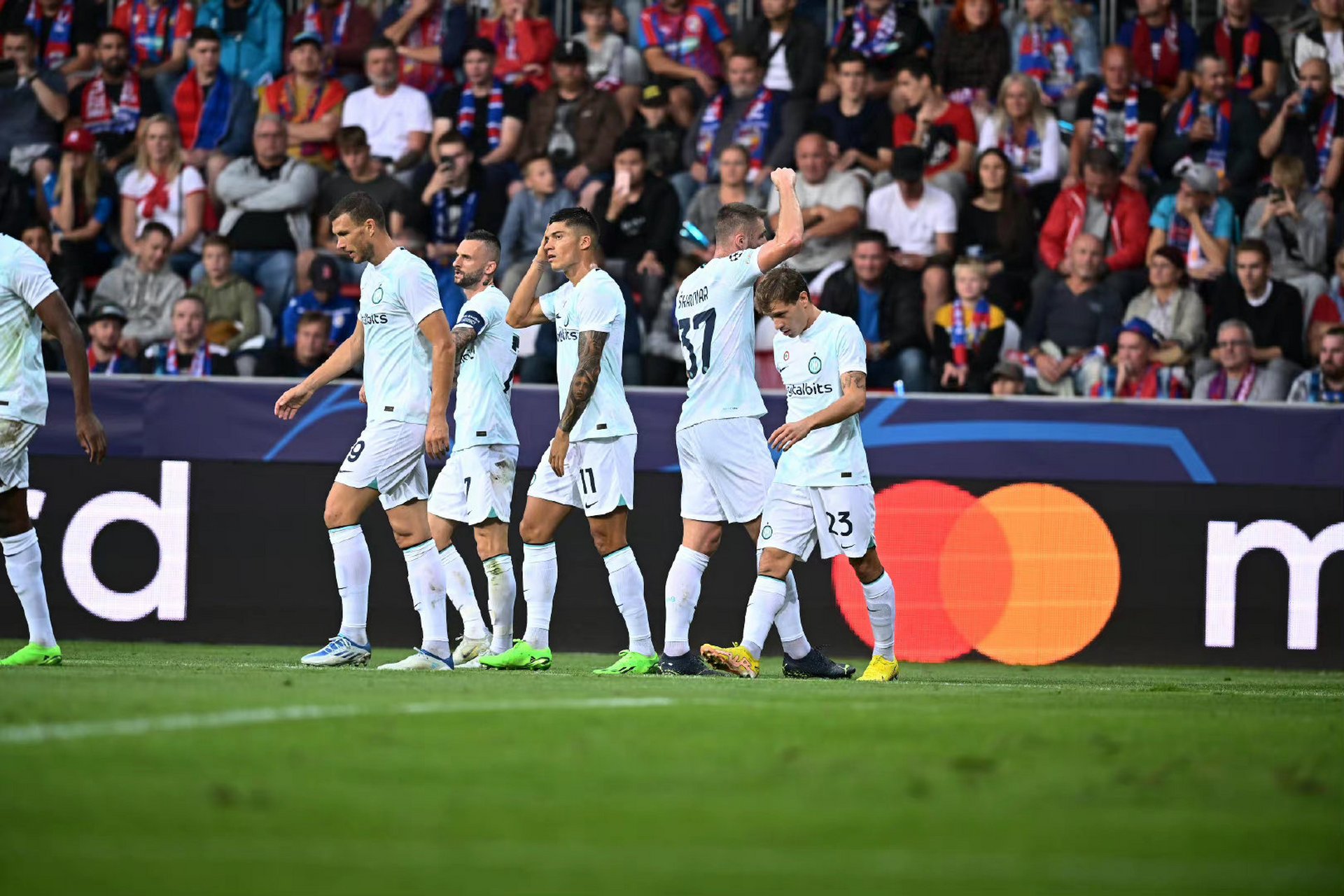 尼斯客场输给了利物浦，欧冠出局